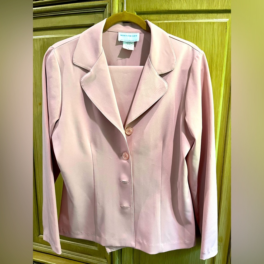 Women’s size 8 matching suit set